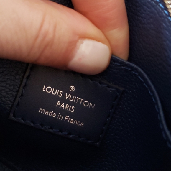 Louis Vuitton Escale Blue Cosmetic Toiletry Pouch Giant Flower Monogram Pochette - Picture 12 of 17